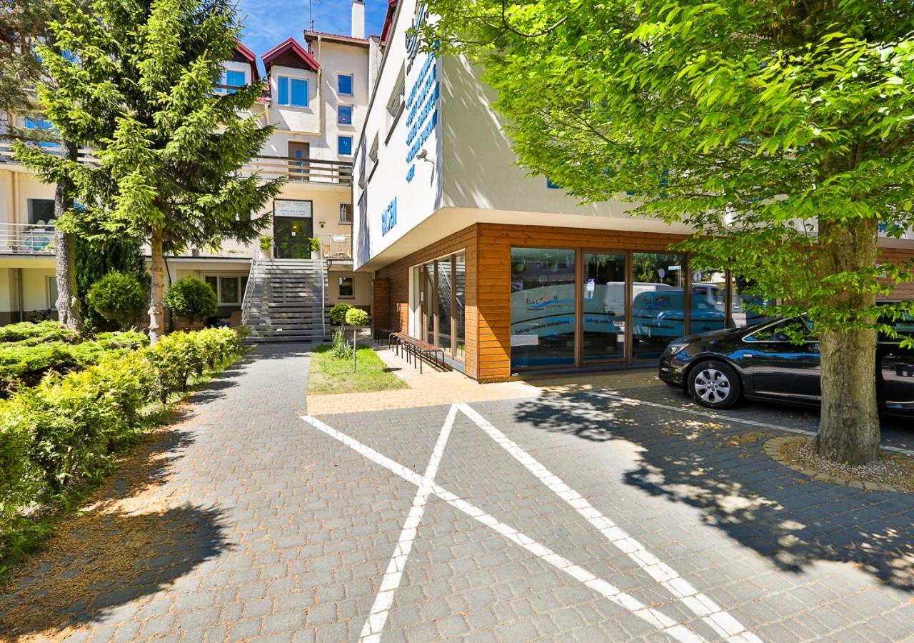 Osrodek Wypoczynkowy Balt-Tur Feel Well Resort Jastrzębia Góra Exterior foto